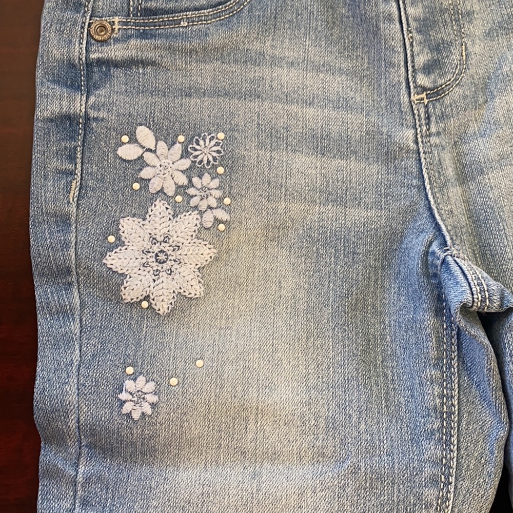 Jeans - Picture 3 of 6